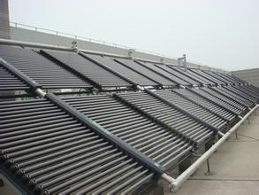 河南第四監(jiān)獄太陽能熱水工程系統(tǒng)局部安裝圖